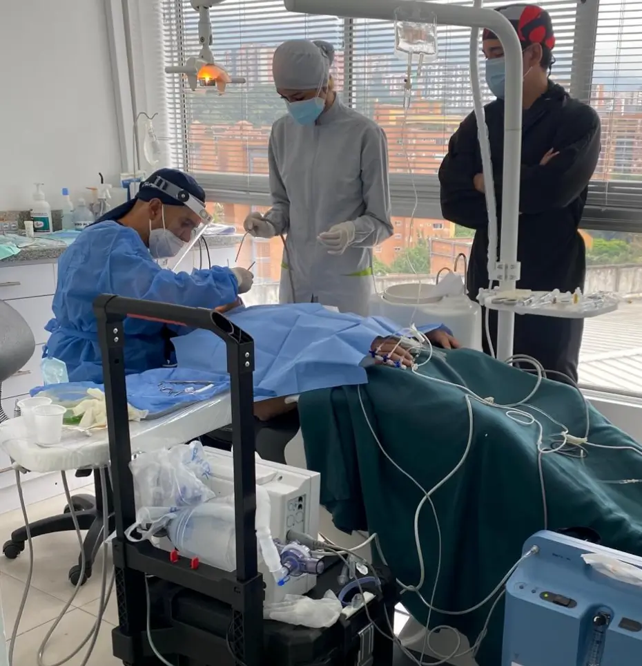 Dr. Santiago Montoya - Sedación Endovenosa